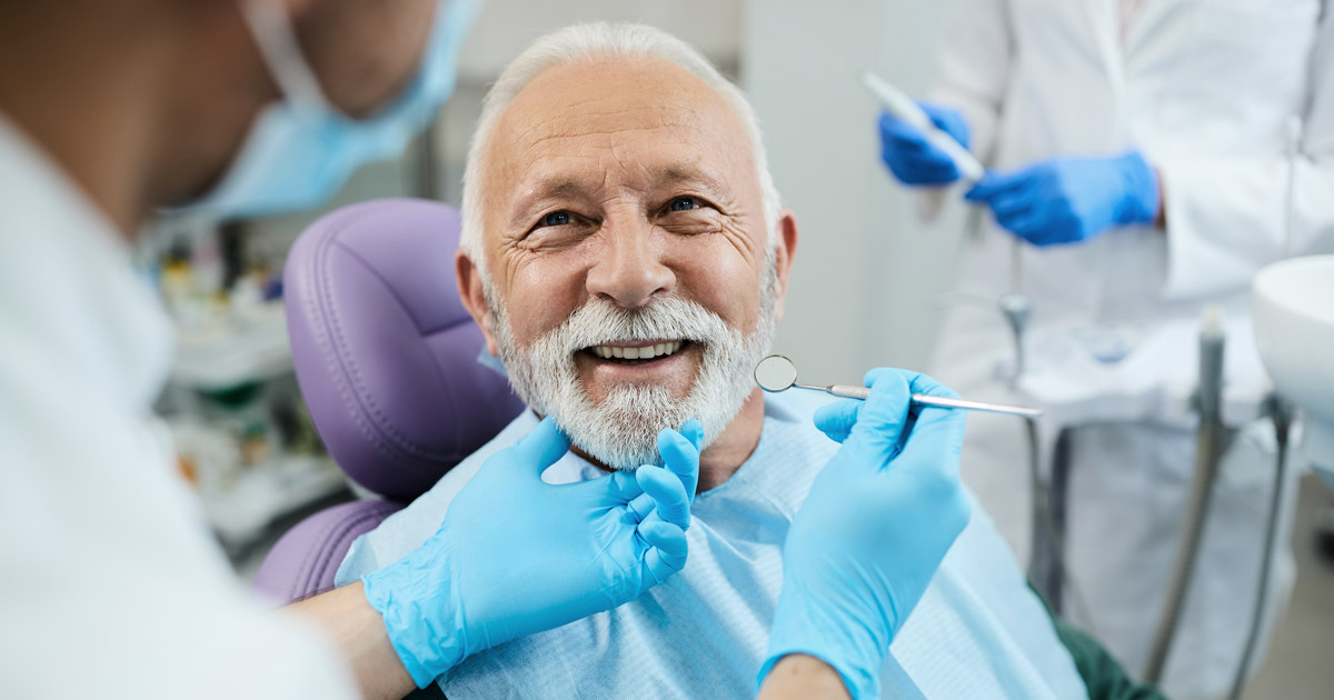 How to choose the right dental laboratory near me for your practice